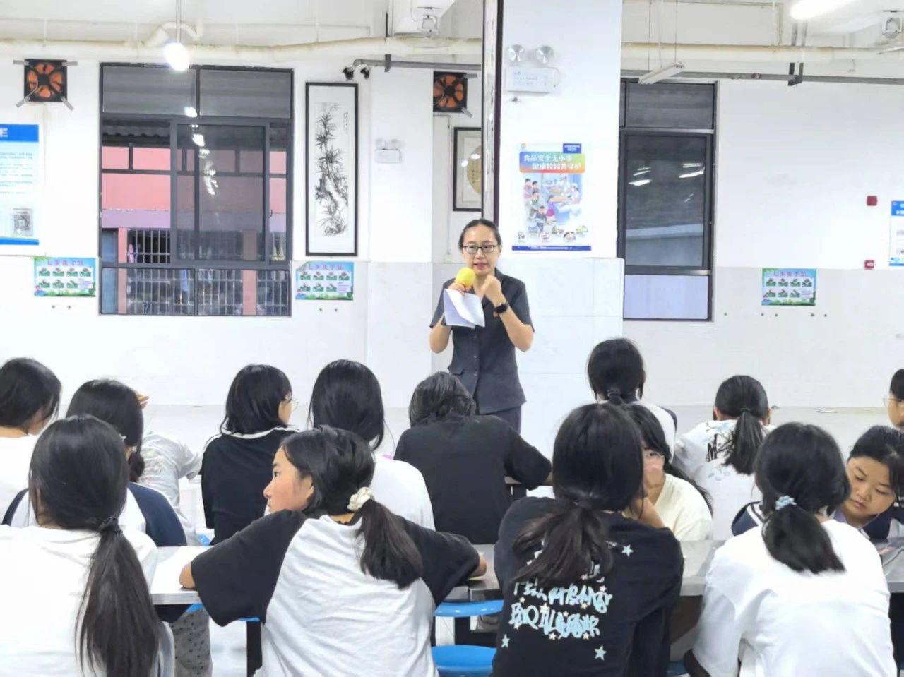 華坪縣人民法院持續(xù)開展“利劍護(hù)蕾 法潤(rùn)青春”行動(dòng)